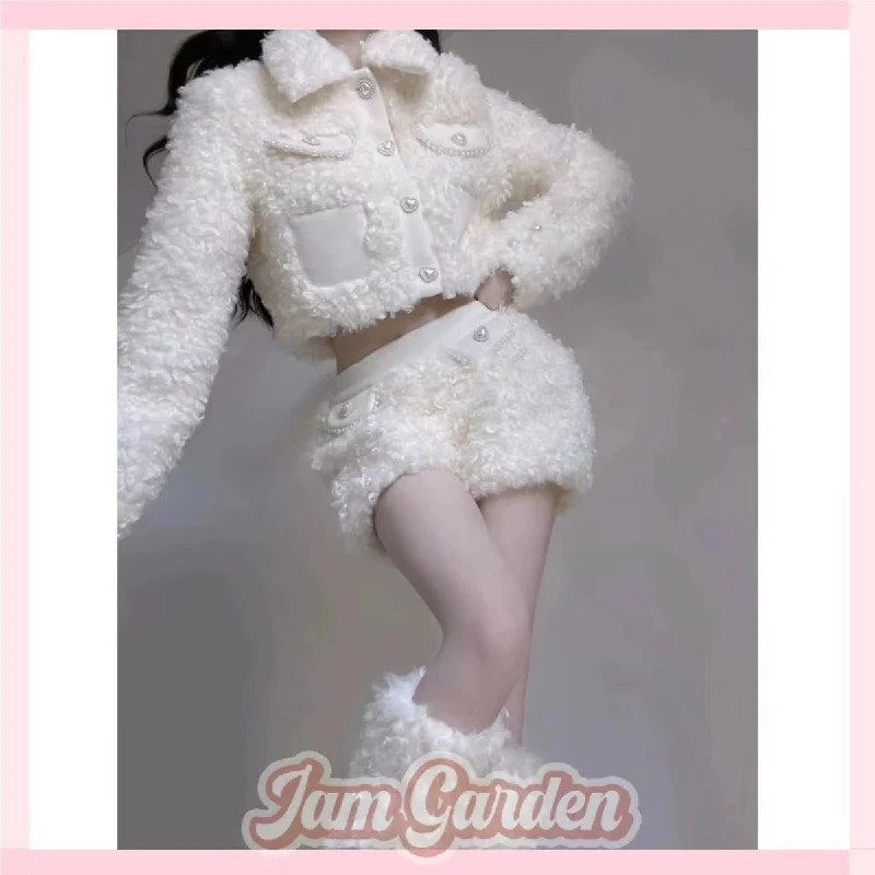 Sweet warm plush jacket + shorts new autumn and winter two-piece set